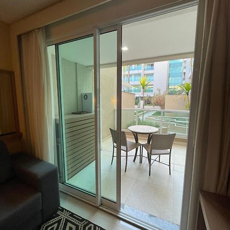 Estiloso Flat Brisas Do Lago Com Terraco Brasilia Exterior photo