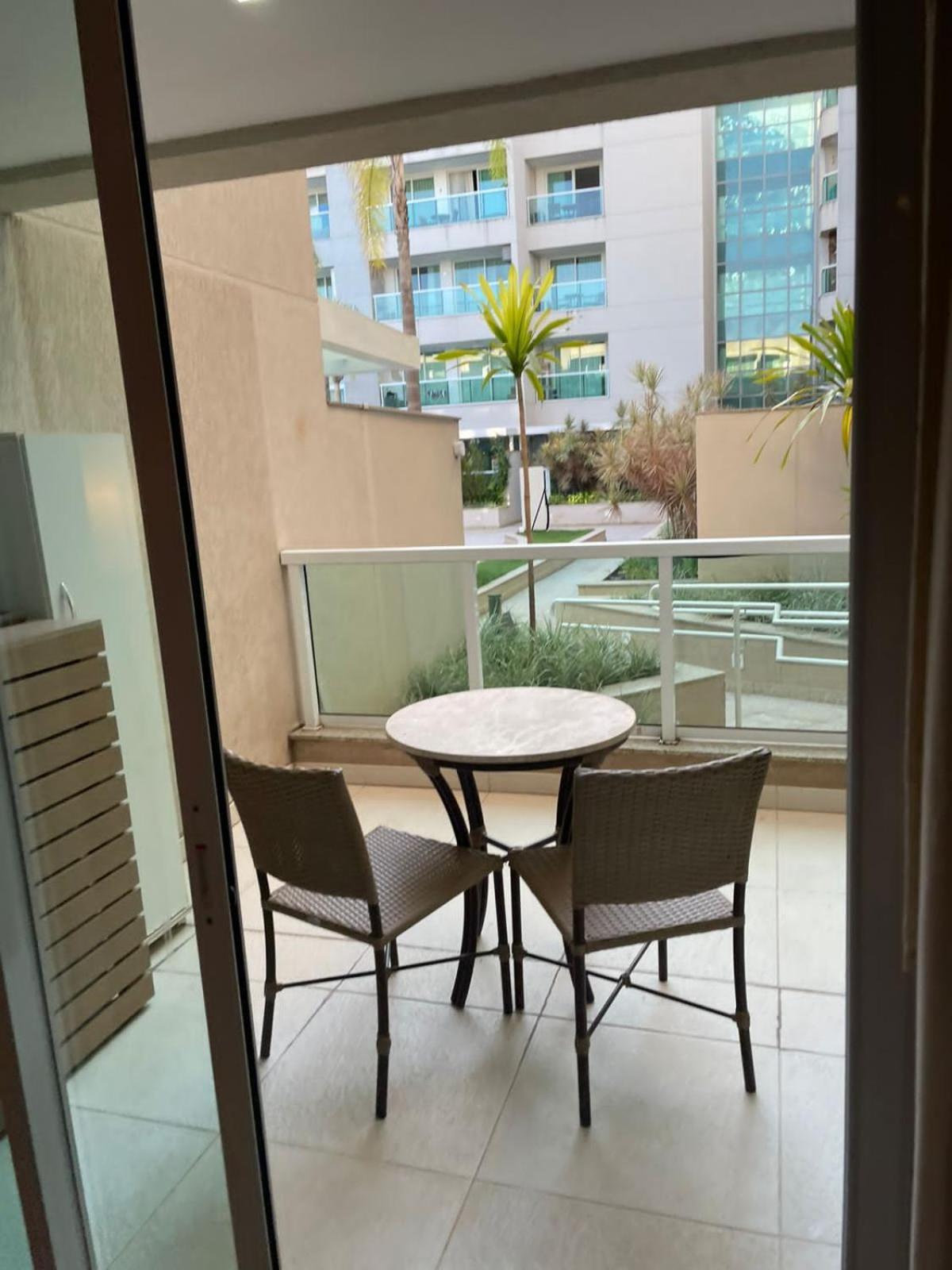 Estiloso Flat Brisas Do Lago Com Terraco Brasilia Exterior photo