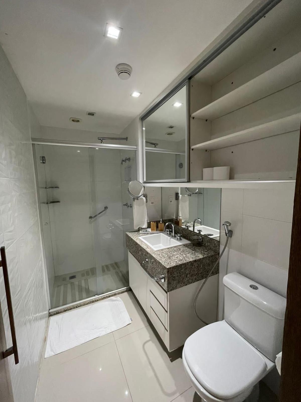 Estiloso Flat Brisas Do Lago Com Terraco Brasilia Exterior photo
